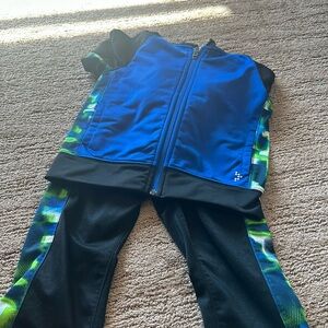 Gymboree 2 piece set. Size 2T.